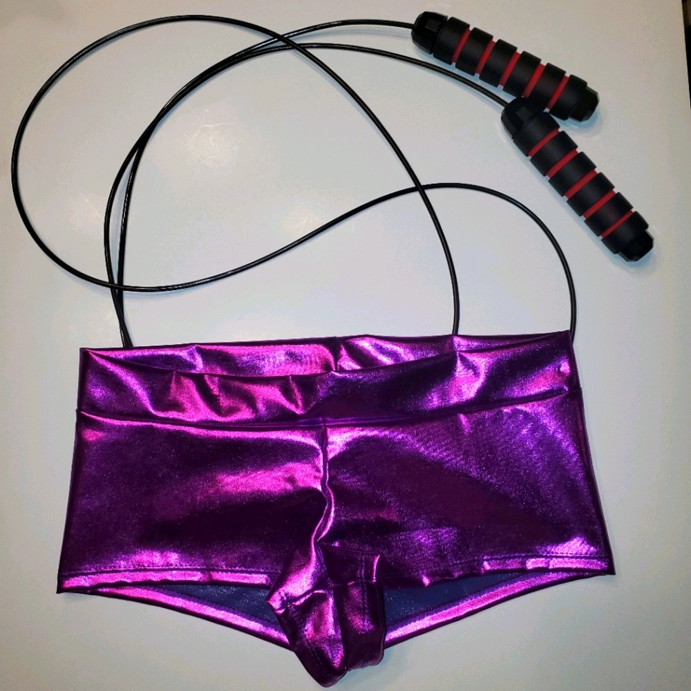 🦨Kepblom Booty Shorts Metallic Rave  sz Large